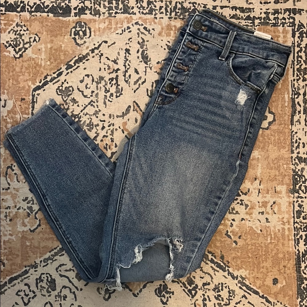 Old Navy Distressed Skinny Jeans